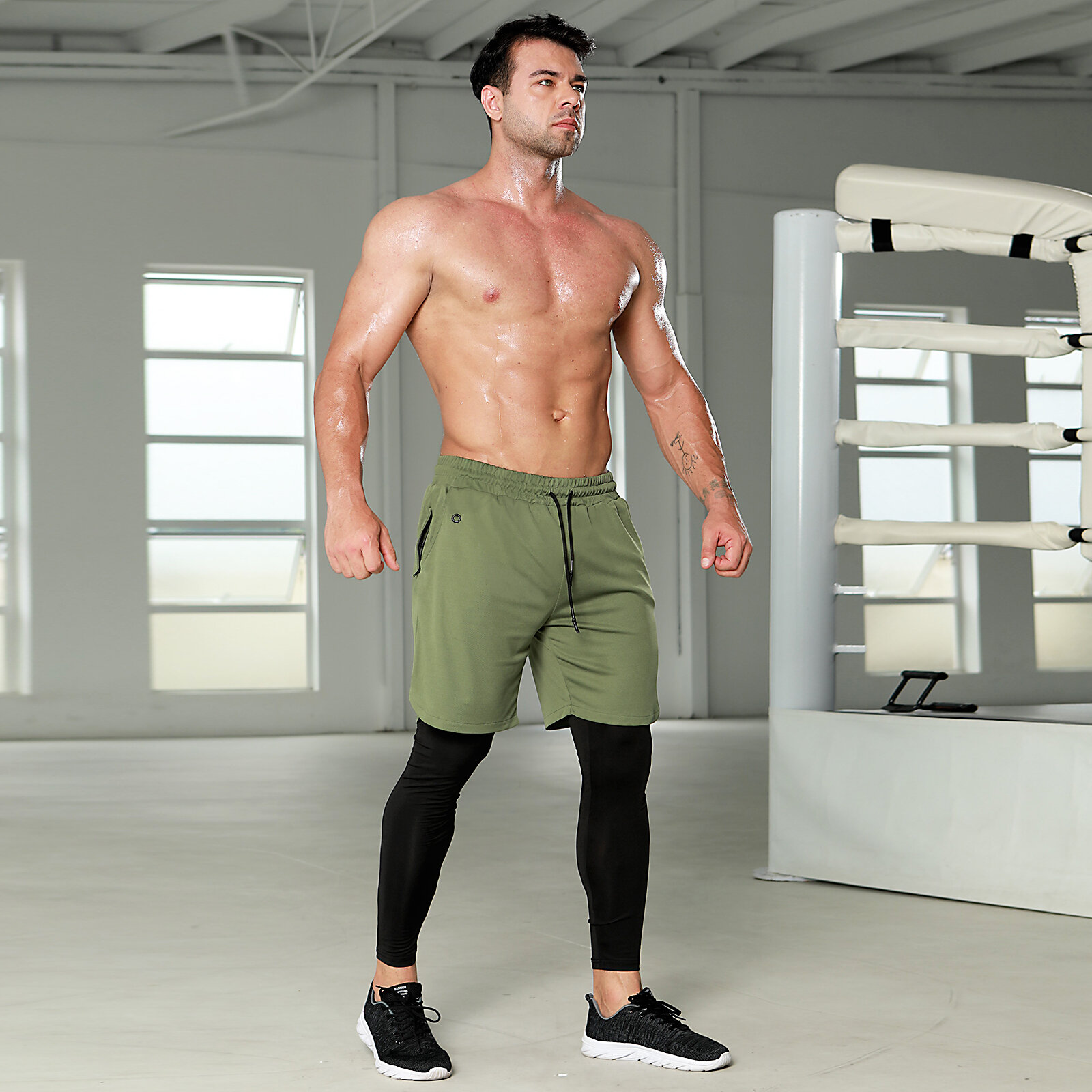 Men's 2 in 1 Athletic Compression Sport pants With Phone Pocket army green