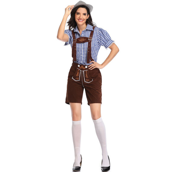 the short Lederhosen can be perfectly adjusted